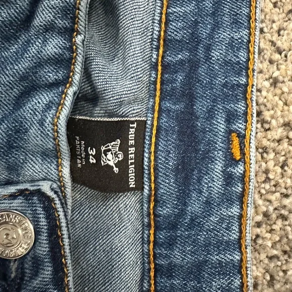 Size 34 True Religion Jeans!! - Picture 5 of 6